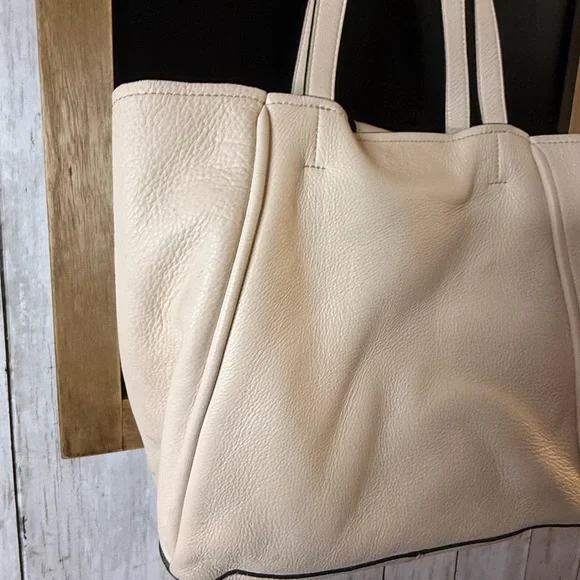 Aimee Kestenberg Leather Shoulder Bag Tote Purse Cream and Copper Lining - Picture 11 of 15